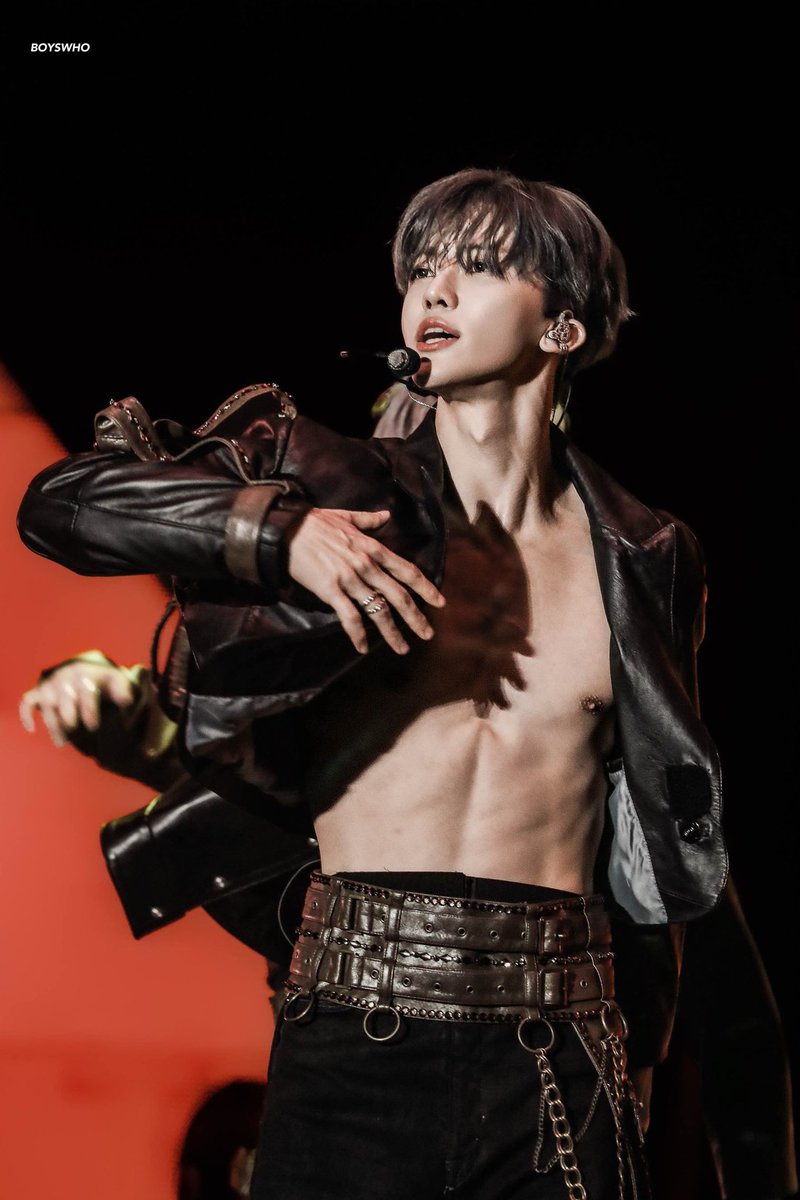 wjaemin_'s tweet photo. "Command the stage, own the moment." https://t.co/zV1FIcUDKq