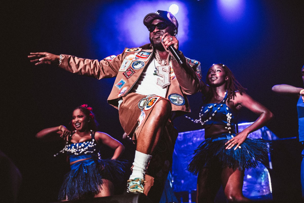 thekiaforum's tweet image. .@Davido: 5IVE ALIVE TOUR live at the Kia Forum!
(📸: @TimothyNorris / Kia Forum Photos)