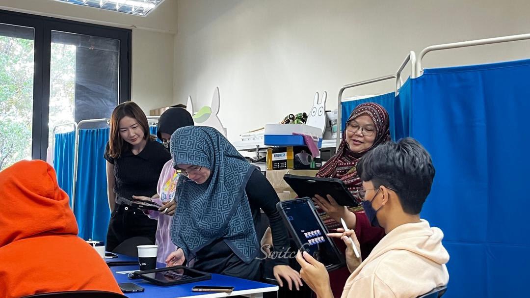 We are incredibly excited to share that today, we had a dedicated teaching workshop focused on integrating iPad technology to support and enrich the lives of individuals with Cerebral Palsy. 

This initiative, in collaboration with the wonderful team at GAPS Malaysia, aims to