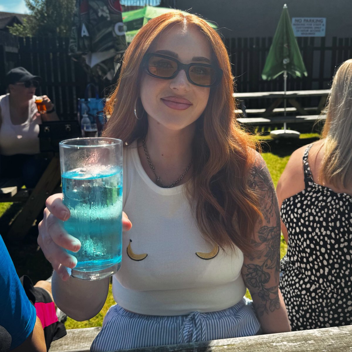 nicola_ironside's tweet image. Football in the sun. 💙