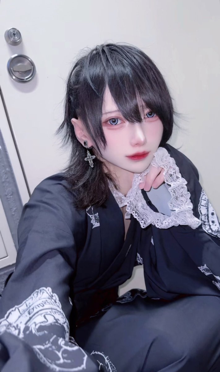 メア tweet media