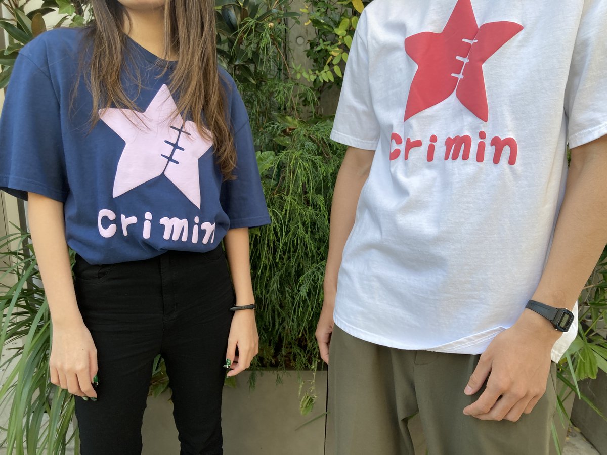 【おすすめ商品】HARAJUKU・オンライン限定

Tシャツ クリミナル
カラー：WHITE／NAVY
サイズ：XS／S／M／L
各4,950円（税込）

＜男性＞
モデル身長：180cm
着用サイズ：Mサイズ

＜女性＞
モデル身長：150cm 
着用サイズ：Mサイズ 

好評発売中👕✨

#麦わらストア #ONEPIECE