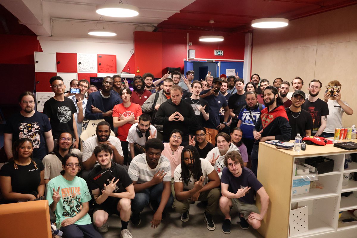 Résultat du Abou Dojo #46

Malgré un reset en grande finale de Beslem, cela n'a pas suffi à déloger Alphen de son trône.

🥇Alphen (Cammy)
🥈Beslem (Akuma/Ryu)
🥉JuniorLéo (Ken/Ryu)

À la semaine prochaine pour le prochain dojo 🔥🔥

#aboudojo