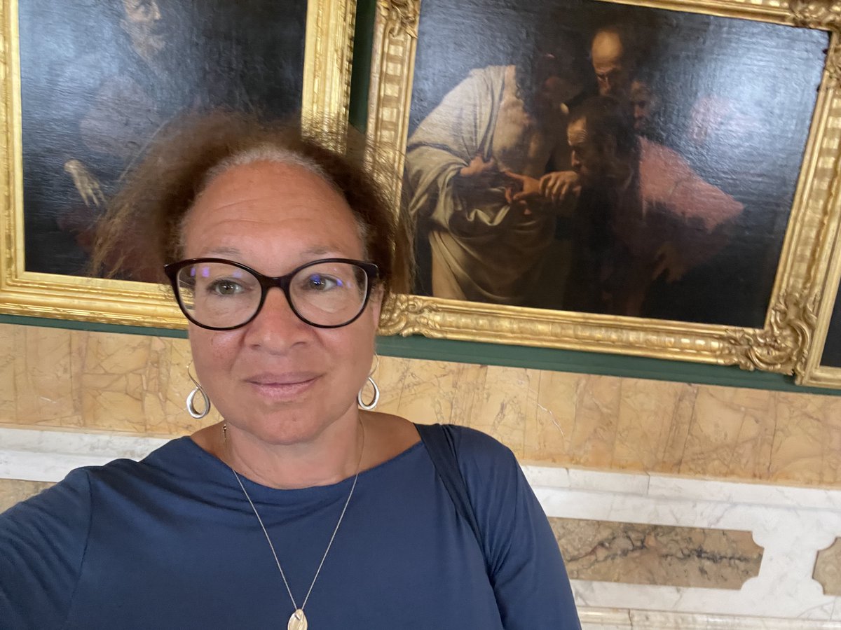 lizlevrome's tweet image. It took planes, trains, automobiles, and an electric scooter, but I got to Potsdam to see what might be my favorite painting, Caravaggio's Doubting Thomas. It was moving to see it the same month that my reflection came out in @MagnificatMag
us.magnificat.net/magnificat_con…