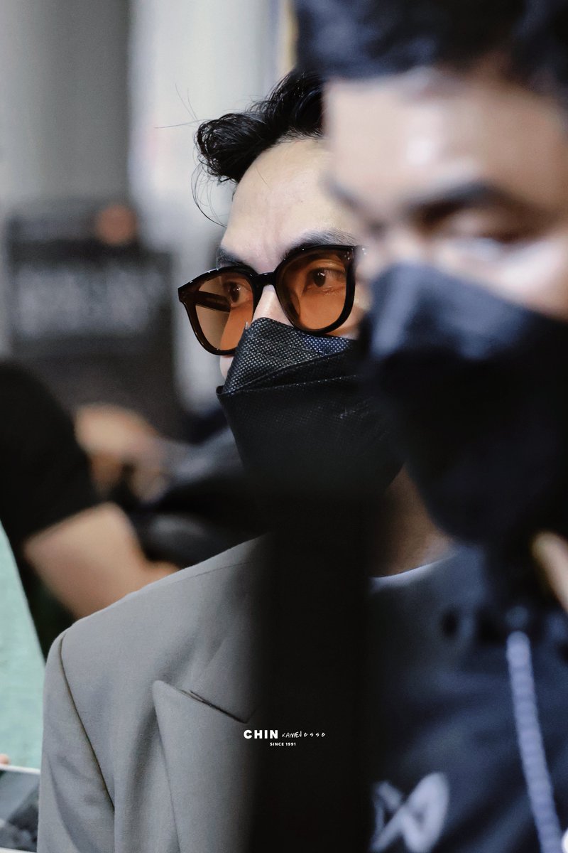 Chin_KameJesse's tweet image. ถ่าย Howls อยู่ดีๆ ก็ได้สวัสดีคุณนพณัช🙏🏻
@backaof 

#HOWLS_DebutShowcase
#HOWLS_TH