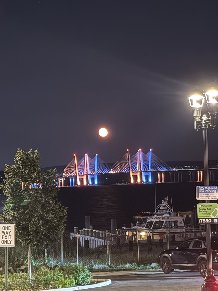 Do you miss me? I hope you miss me, I know you miss me. Just tell me so!