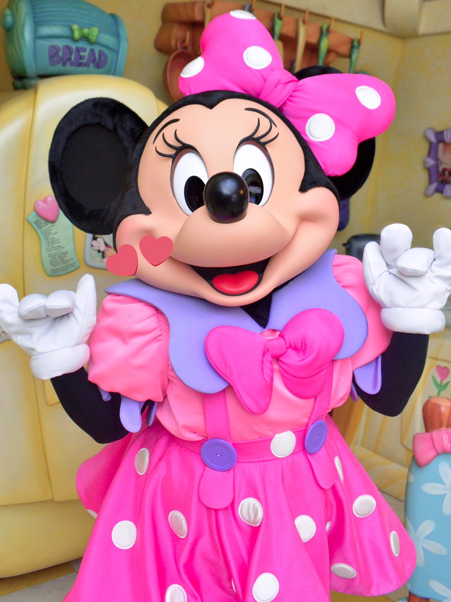 DaisyRapunzel08's tweet image. 昨日お会いできたトゥーンちゃん🎀
ウォークスルーは撮影難しいね！
一眼片手持ちで腕痛めた😂