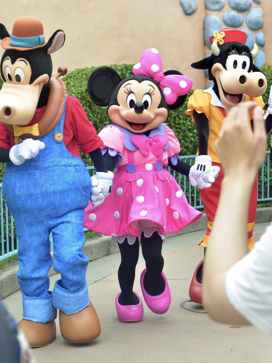 DaisyRapunzel08's tweet image. 昨日お会いできたトゥーンちゃん🎀
ウォークスルーは撮影難しいね！
一眼片手持ちで腕痛めた😂