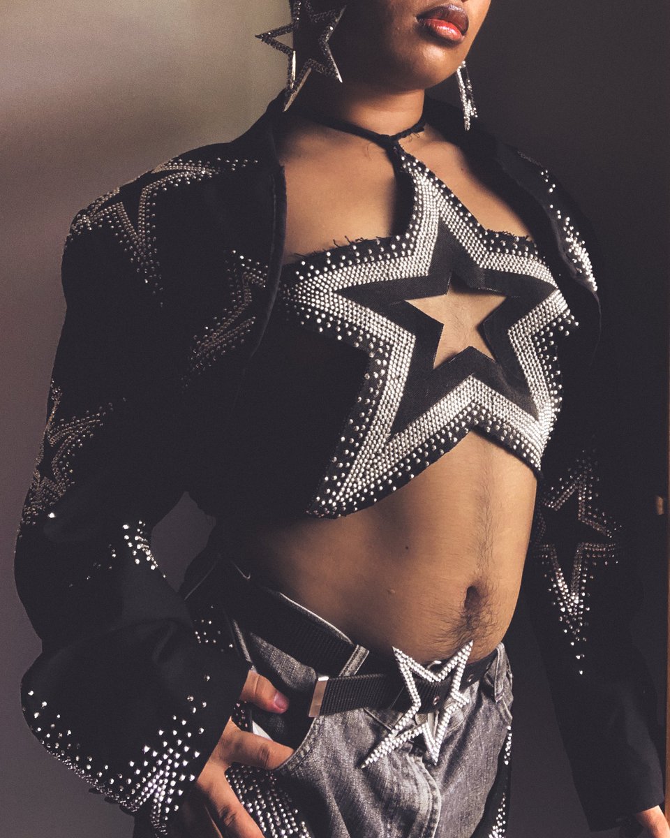 CONGRATULATIONS TO ME 🙂‍↕️🤩🤘🌟 #LISA #LISABLACKPINK #ROCKSTAR