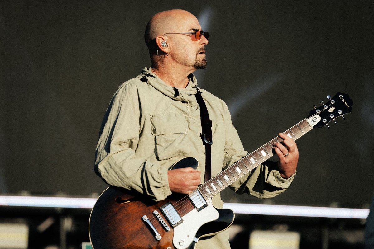 oasis's tweet image. 