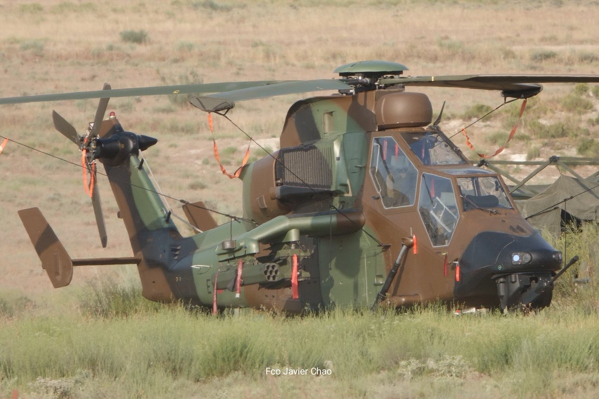 Aeronaves Militares Españolas (@web_ame) on Twitter photo Siempre es agradable recordar a los #Ec665 Tigre <a href="/AirbusHeli/">Airbus Helicopters</a> del #BHELA_I durante su estancia por tierras Mañas. #CENAD #SanGregorio #Zaragoza #FAMET <a href="/EjercitoTierra/">Ejército de Tierra 🇪🇸</a> <a href="/FUTER_ET/">Fuerza Terrestre</a> Siempre es agradable recordar a los #Ec665 Tigre <a href="/AirbusHeli/">Airbus Helicopters</a> del #BHELA_I durante su estancia por tierras Mañas. #CENAD #SanGregorio #Zaragoza #FAMET <a href="/EjercitoTierra/">Ejército de Tierra 🇪🇸</a> <a href="/FUTER_ET/">Fuerza Terrestre</a>