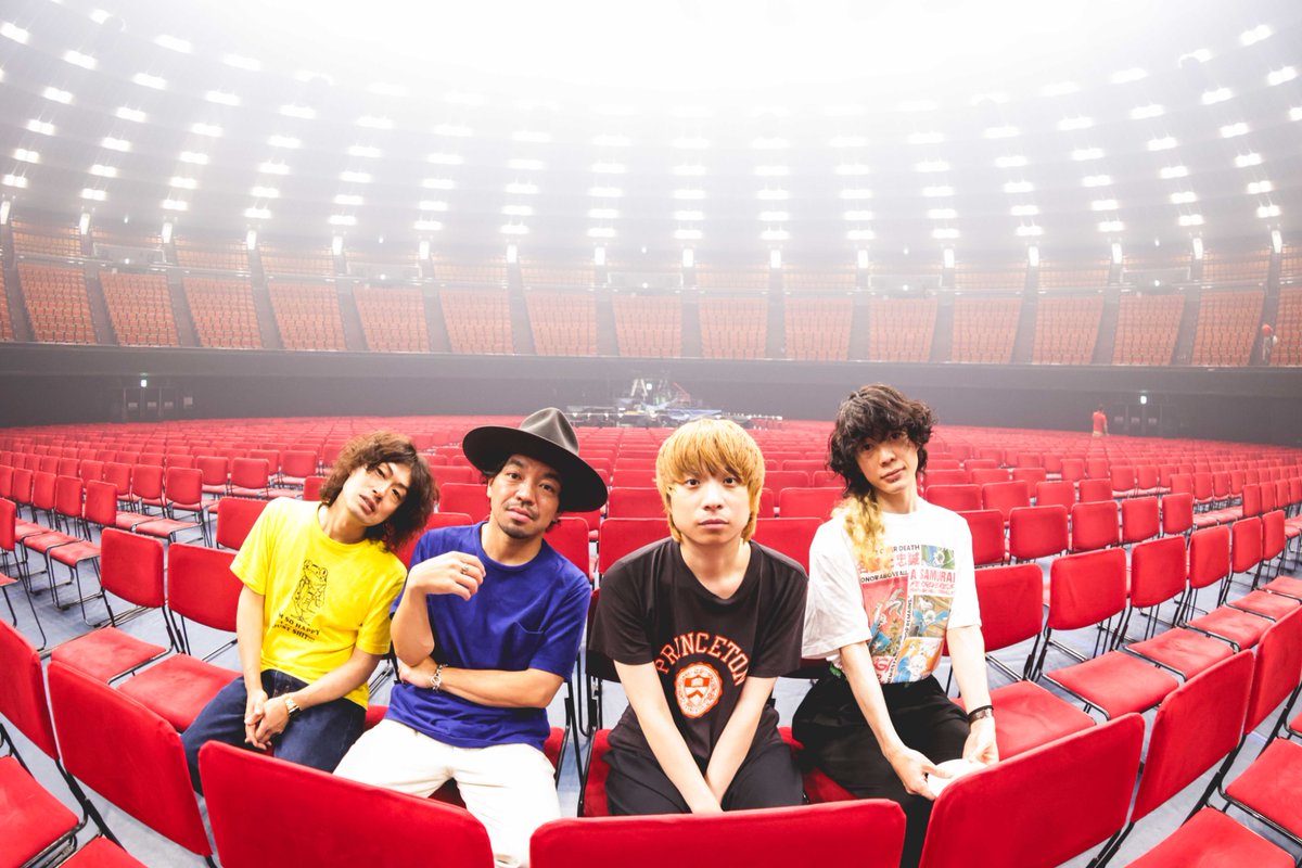 アリーナツアー2025「真っ直ぐ行ったら愛に着く」@ 大阪城ホール初日