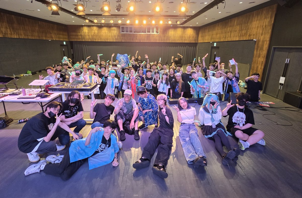 "진짜" 본토*Feel* 보카로 DJ 이벤트
보카나루 오리지널, 성황리에 종료!
👏👏👏
찾아와주신 모든 분들께 깊은 감사 드리며, 다음 보카나루4에서 만납시다!😘

#VOCANARU #보카나루
#일러스타 #일러스테 #일페