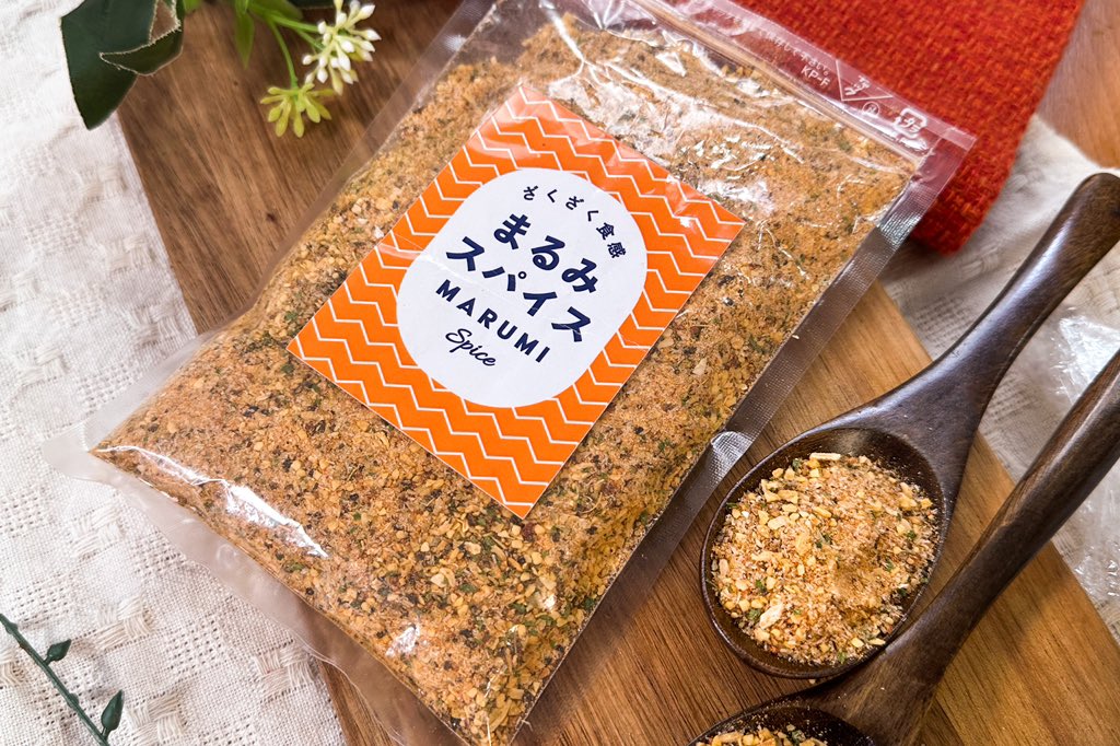 【お待たせしました】

まるみスパイス&amp;旨み塩を再販開始します！

どんな食材でもかけるだけで味が決まる魔法のような調味料！

送料は全国一律350円
さらに5000円以上のご購入で送料無料となります🉐

いつもすぐ完売するのでお買い逃しのないようお願いします🙇‍♂️
→ marumistore.official.ec