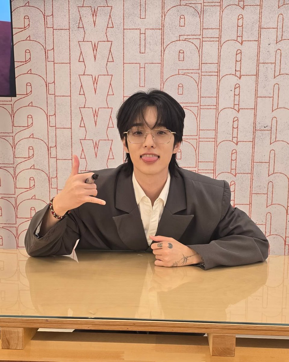 eaJCorner_TH's tweet image. 📸 project.asteri.kore on IG

#eaJ #eaJ1  #eaJ1EP   #canwejustpause