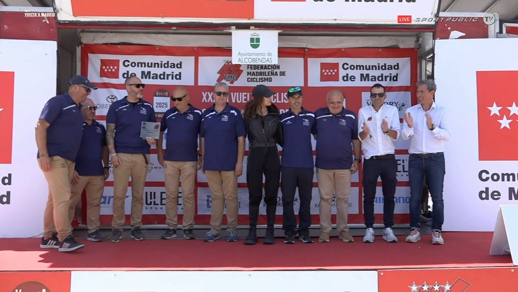 También queremos agradecer su labor a los comisarios de la <a href="/FMCICLISMO/">fmciclismo</a>, cuya labor también hace posible que la carrera salga de la mejor forma

#VueltaMadridSub23
