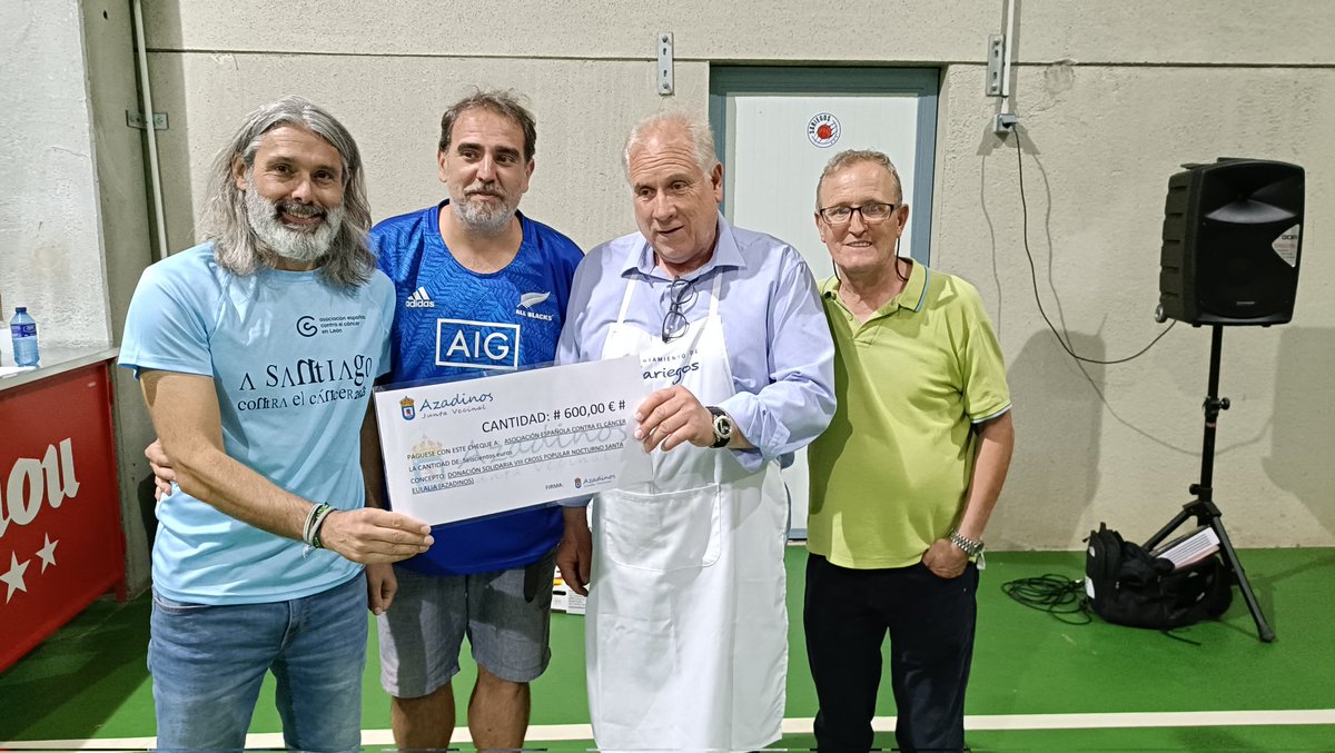El ayuntamiento de Azadinos hace entrega de un cheque por valor de 600 € a A Santiago contra el cáncer 2025 #ASCCXV, recaudación del Cross de Santa Eulalia.
¡Gracias Azadinos!