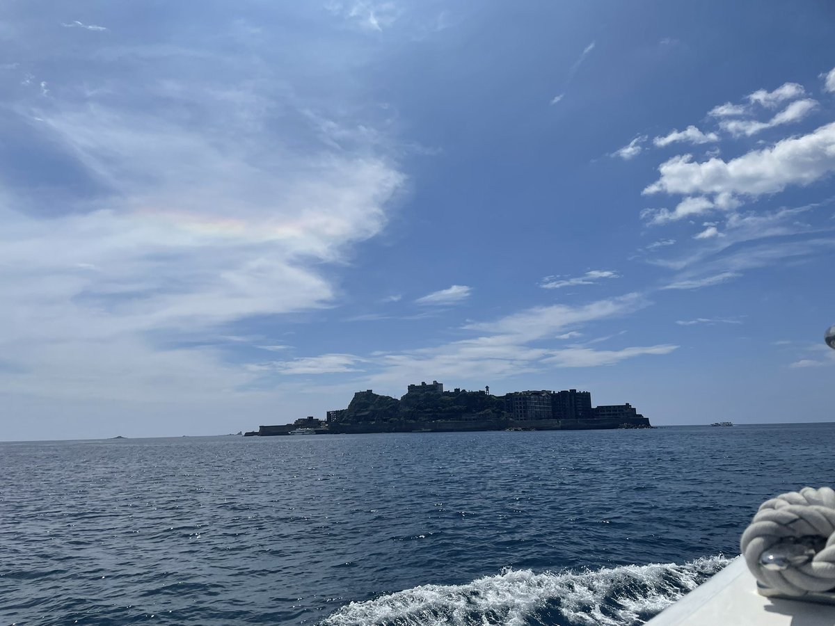 rythem_tp's tweet photo. 先日1 day offを頂いたので、念願の軍艦島に行ってきました！！！
天気心配だったけど、上陸もできたし思ったよりも暑さ大丈夫だった。
何より廃墟すぎて素敵すぎました😍
写真いっぱい撮ったのに、全然追加させてくれないのなんのエラー？😭
これしか反応してくれなかった… https://t.co/9DgjjJ9XNx