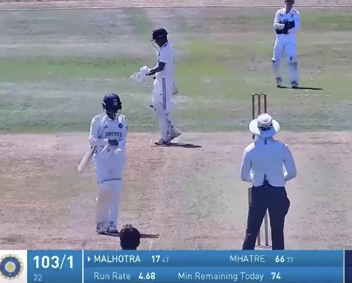 Team score 103 /1

AYUSH MHATRE 66 [73] * 💛🔥