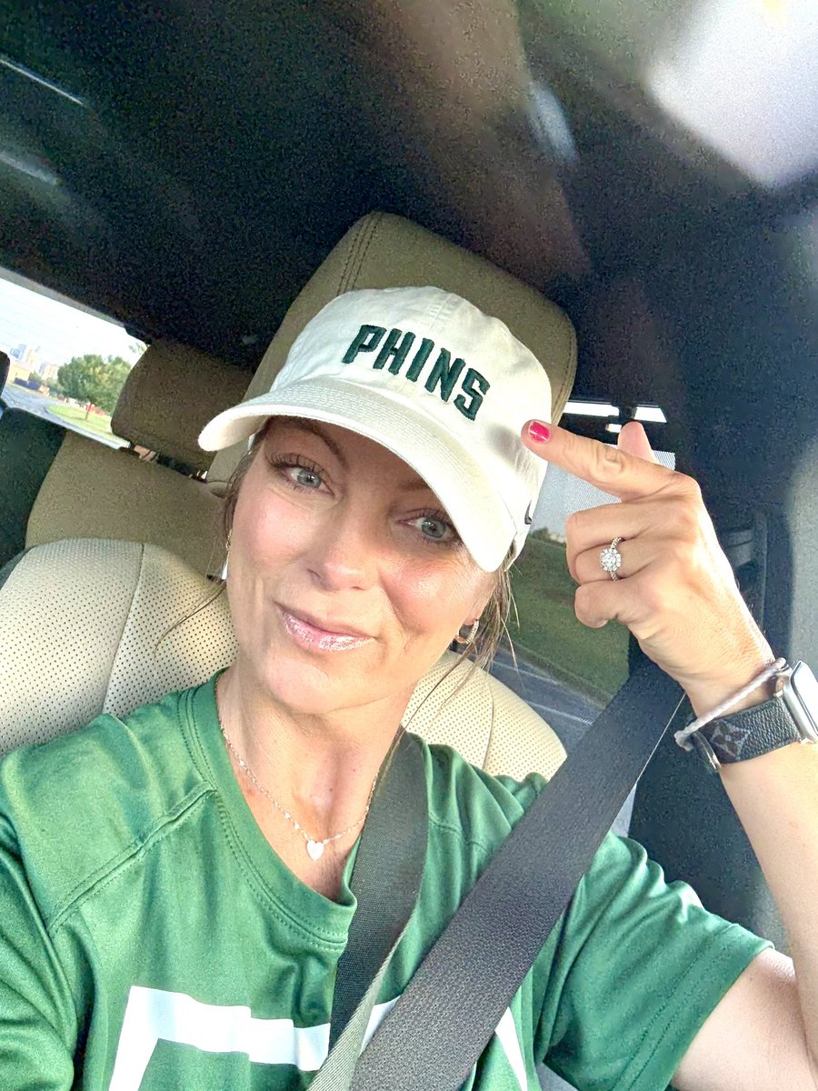 👀 for future Dolphins at Legacy today !! 
#JUPhinsUP