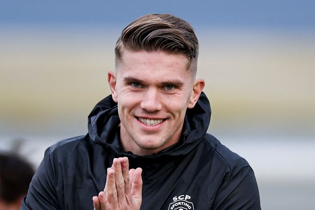 Transfer News Live (@deadlinedaylive) on Twitter photo 🚨 Viktor Gyokeres is hoping to fly to England next week to complete his long-awaited move to Arsenal.
(Source: <a href="/GraemeBailey/">Graeme Bailey</a>) 🚨 Viktor Gyokeres is hoping to fly to England next week to complete his long-awaited move to Arsenal.
(Source: <a href="/GraemeBailey/">Graeme Bailey</a>)