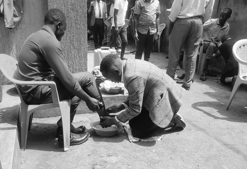 ChristUntoAll's tweet image. A person who has had a bath needs only to wash his feet and his whole body is clean