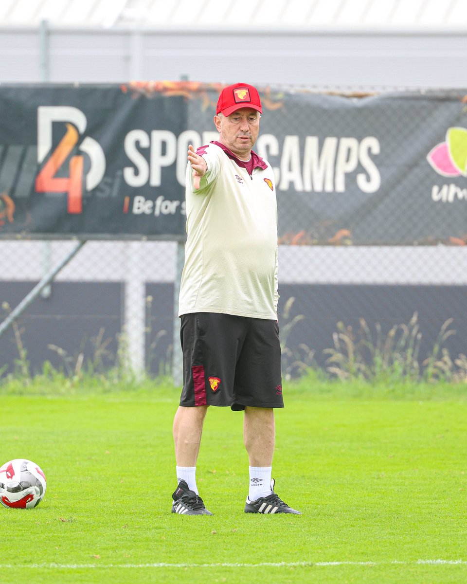 Comandante Stanimir Stoilov 

#Göztepe
#AsırlıkEfsane
#EfsaneGöztepe