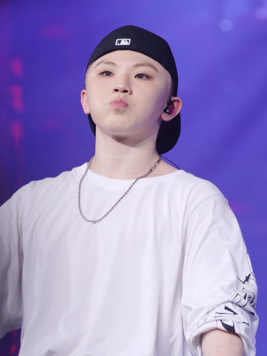 songsong171004's tweet photo. 250712 호시우지 팬콘 서울 day 2
만두 같애 
#이지훈 #우지 #WOOZI https://t.co/xbAev4Zsv7