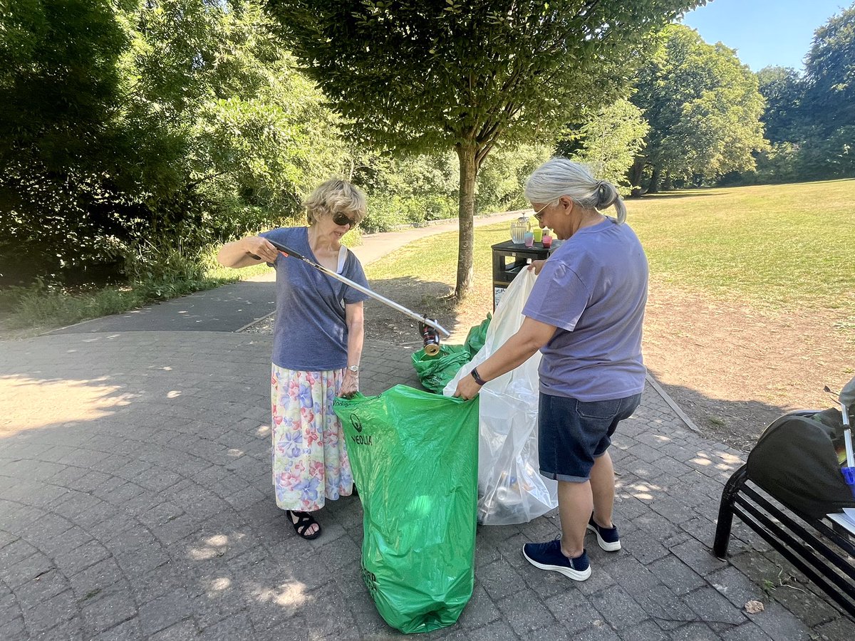 Thanks to all volunteers for helping tidy up our lovely park today. It was good to be cool 😎 under the trees 🌳👏.  Recycling sorted again and Protus came to pick up the rubbish bags. Thanks to terrific <a href="/tasty_bean/">Tasty Bean Cafe</a> Cafe for our refreshments. 👍 #litterpick