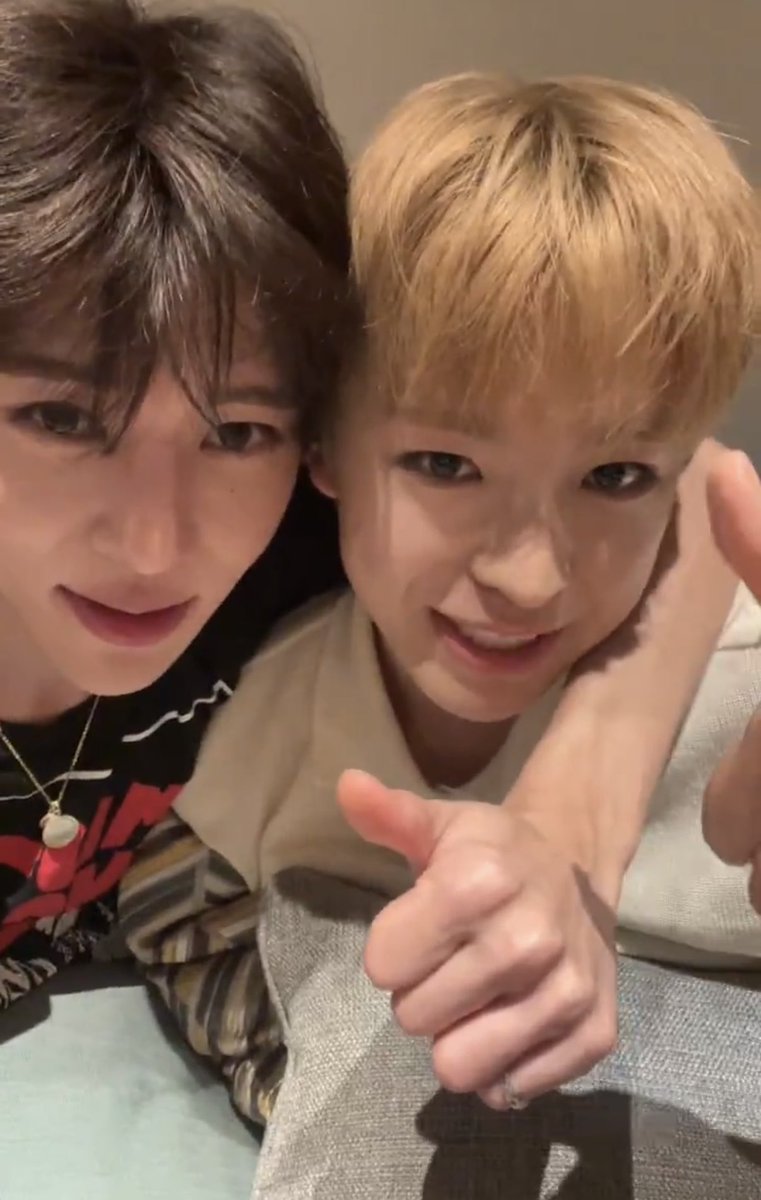 oniihy's tweet photo. 하룰라라 갔다왔어요 https://t.co/dIeR7vhinn