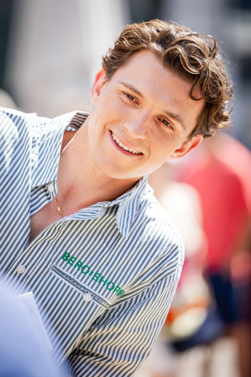 cares_daya's tweet image. he’s so pretty omg ZENDAYAA GIVE ME YOUR GAME CARDDD