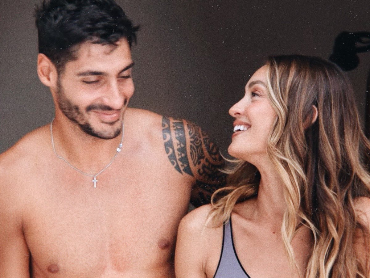 cliccando su questo link potrete vedere un po’ di foto inedite (dolcissime) di Javi ed Hele del backstage dello shooting con Tommy!!🤍🥹🤏🏻
#javi7 #helevier 
youtu.be/ziV-rgSp5OE?si…