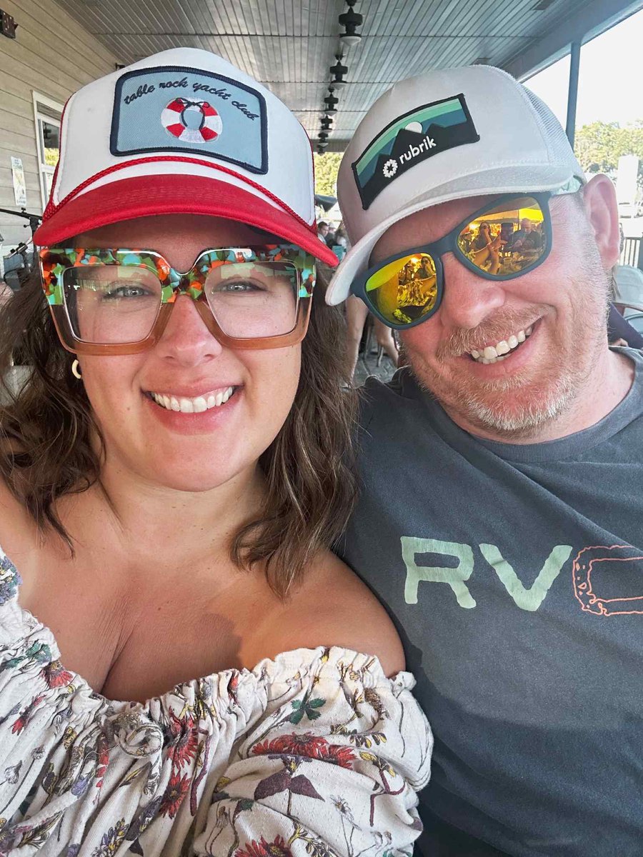mikemillercyber's tweet image. When you find a partner that supports everything you do, hang onto them.