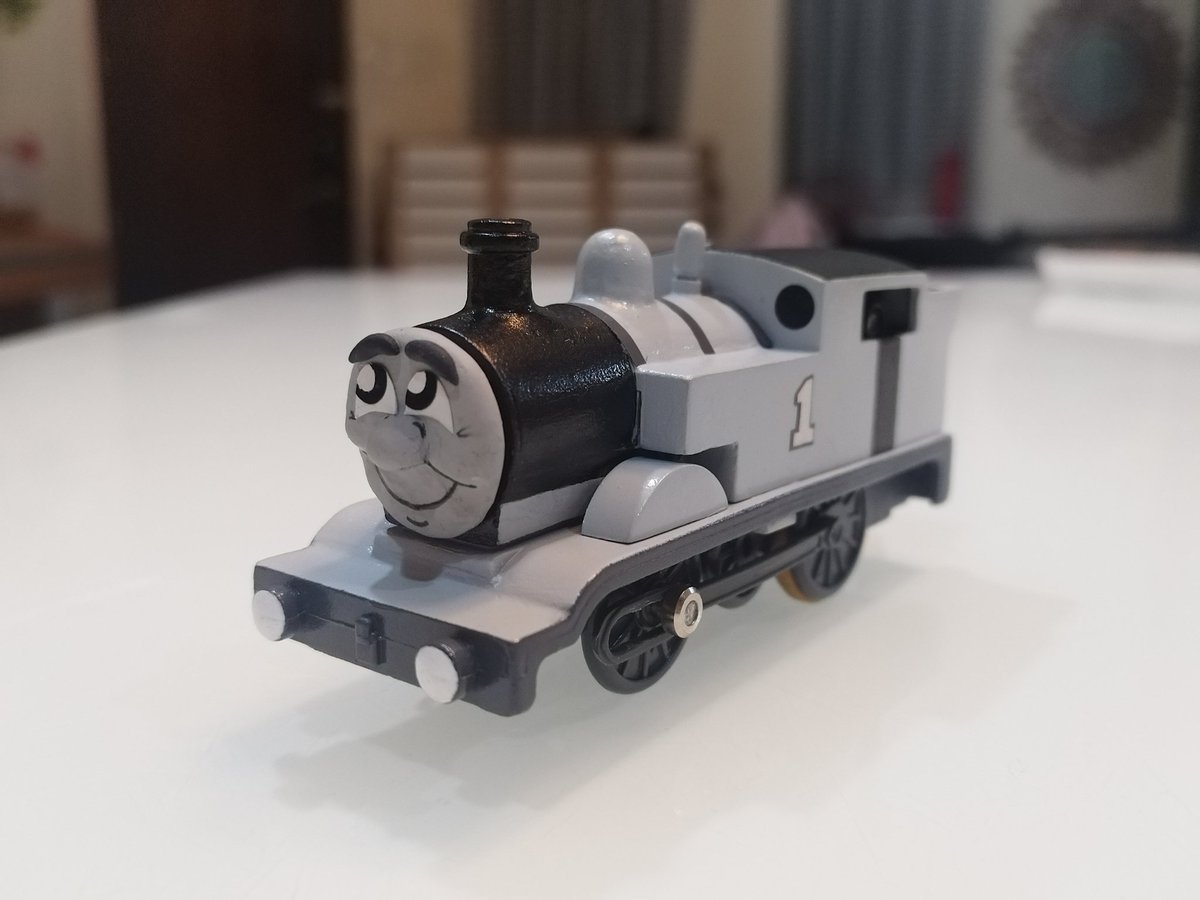 daltonreginald1's tweet image. here he is! my custom tomy 1976 thomas! i think this one is my favorite custom that i made yet, and i enjoyed the process of making him.