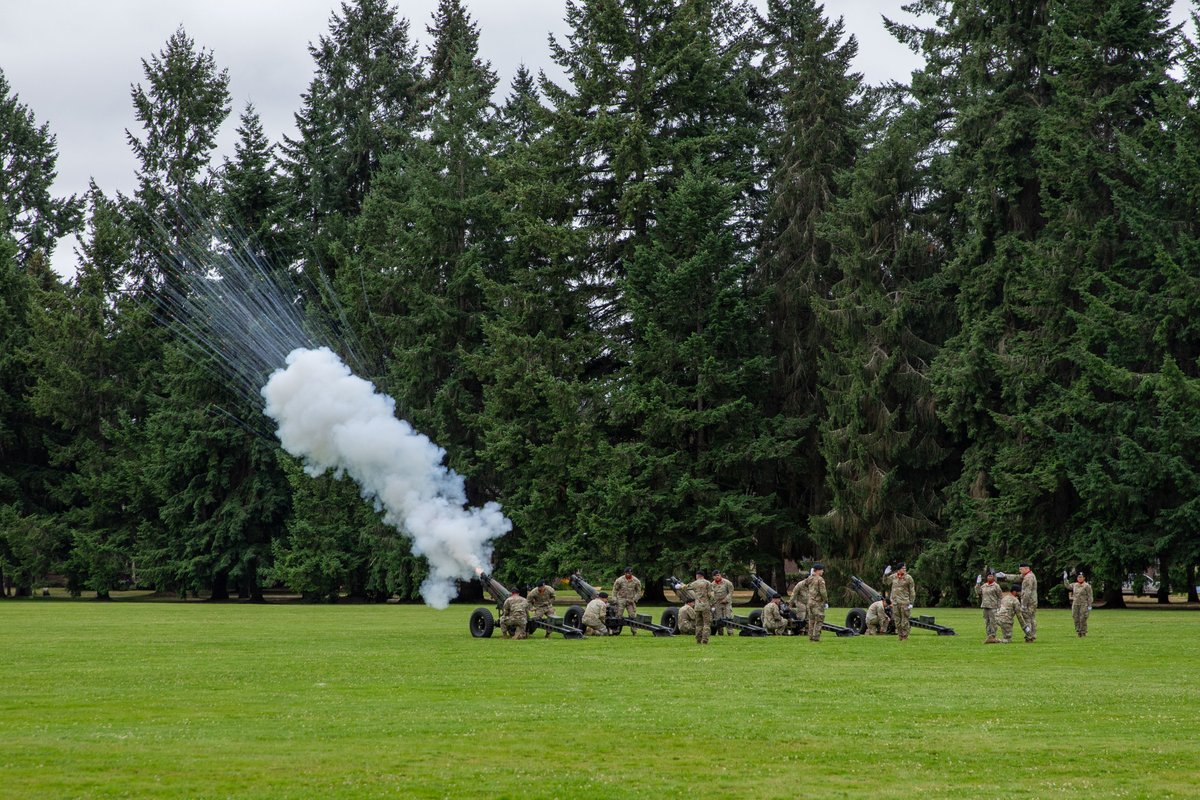 I_Corps's tweet image. Saying goodbye, and hello
BG Kevin Cotman handed over command of 593rd Corps Sustainment Brigade to COL Erin C. Miller in a change of command ceremony this week. From supply lines to sustainment powerhouses, 593rd keeps I Corps and Indo-Pacific forces ready to roll.