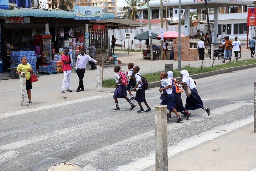 WBGTanzania's tweet image. The first UN Decade of Action for #RoadSafety 🚗 fell short—but laid key foundations. The second is seeing smarter strategies, better tech &amp;amp; more funding. Yet progress remains slow and uneven. We must accelerate action to save lives. wrld.bg/KhE350WgEgq 
#CommitToLife #SDG3