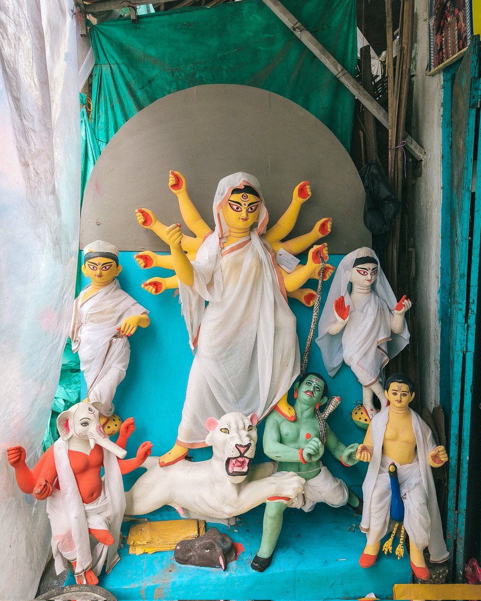RohitSharma1785's tweet photo. Aagman Maa Durga ka.
Aagman maa Durga ke Bhavya Swaroop ka
Aagman Maa ke Pavitra charno ka๐ฉ
#OPPOReno14Series
#TravelWithReno
#AlPortraitCamera
#MakeYourMoment
#OPPOTechStudio
#ShotonOPPO
@oppo
@OPPOIndia https://t.co/RugASsu6vg