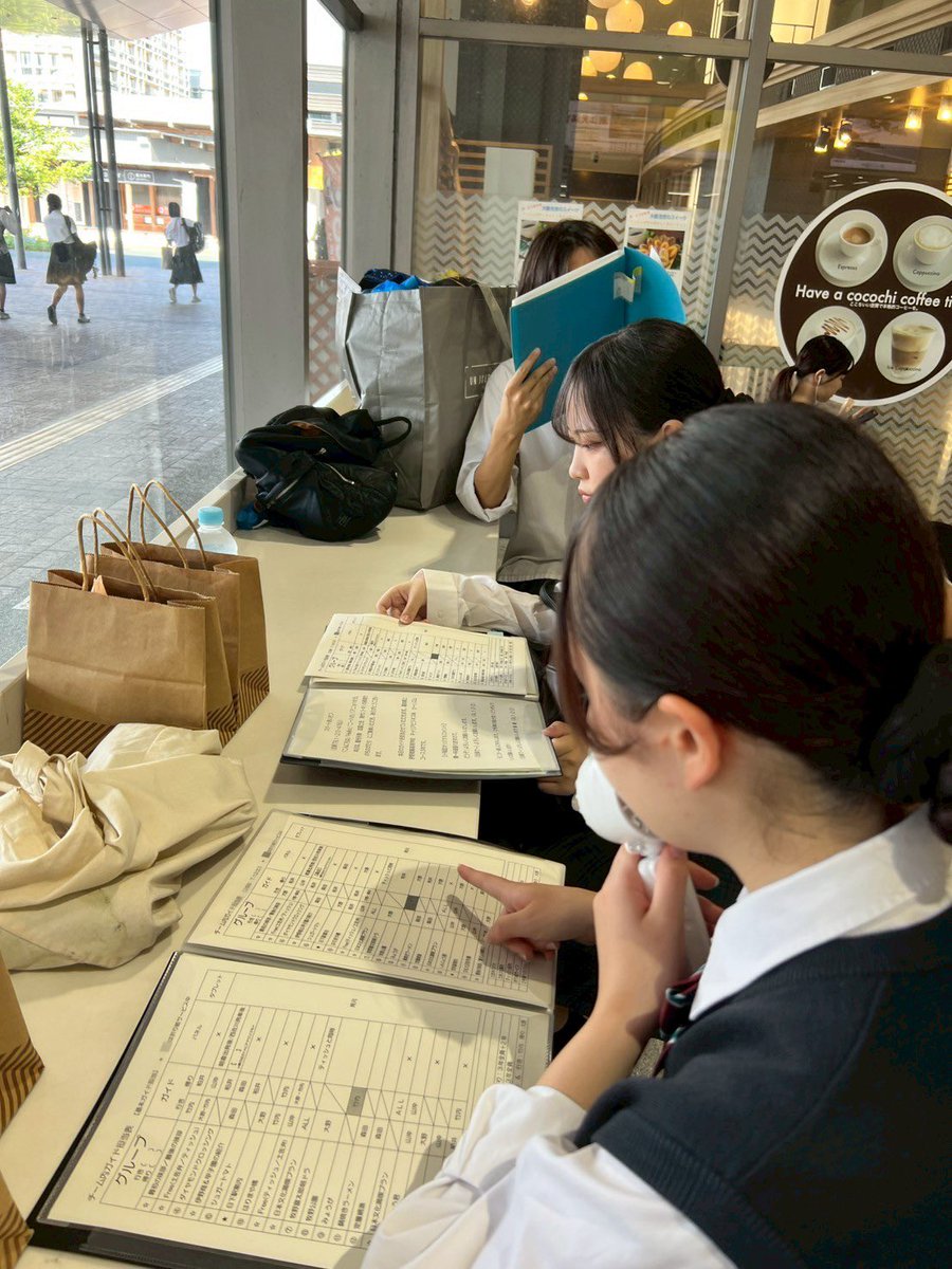 trainino10's tweet photo. 下り上りを無事終えることができました！！外国の方や県外の方に前回よりたくさん乗車いただきとても楽しかったです♡次回も皆様に喜んでいただけるよう授業に励んで行きます🌟 https://t.co/38mue86hmX