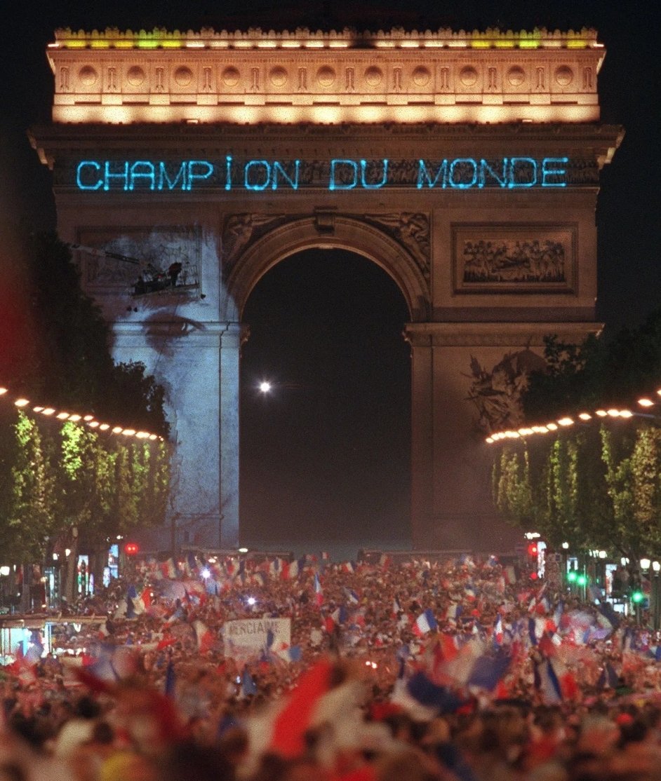 27 ans déjà : le souvenir d'une vie de fan de foot ❤️
Fallait être là bordel !!!!