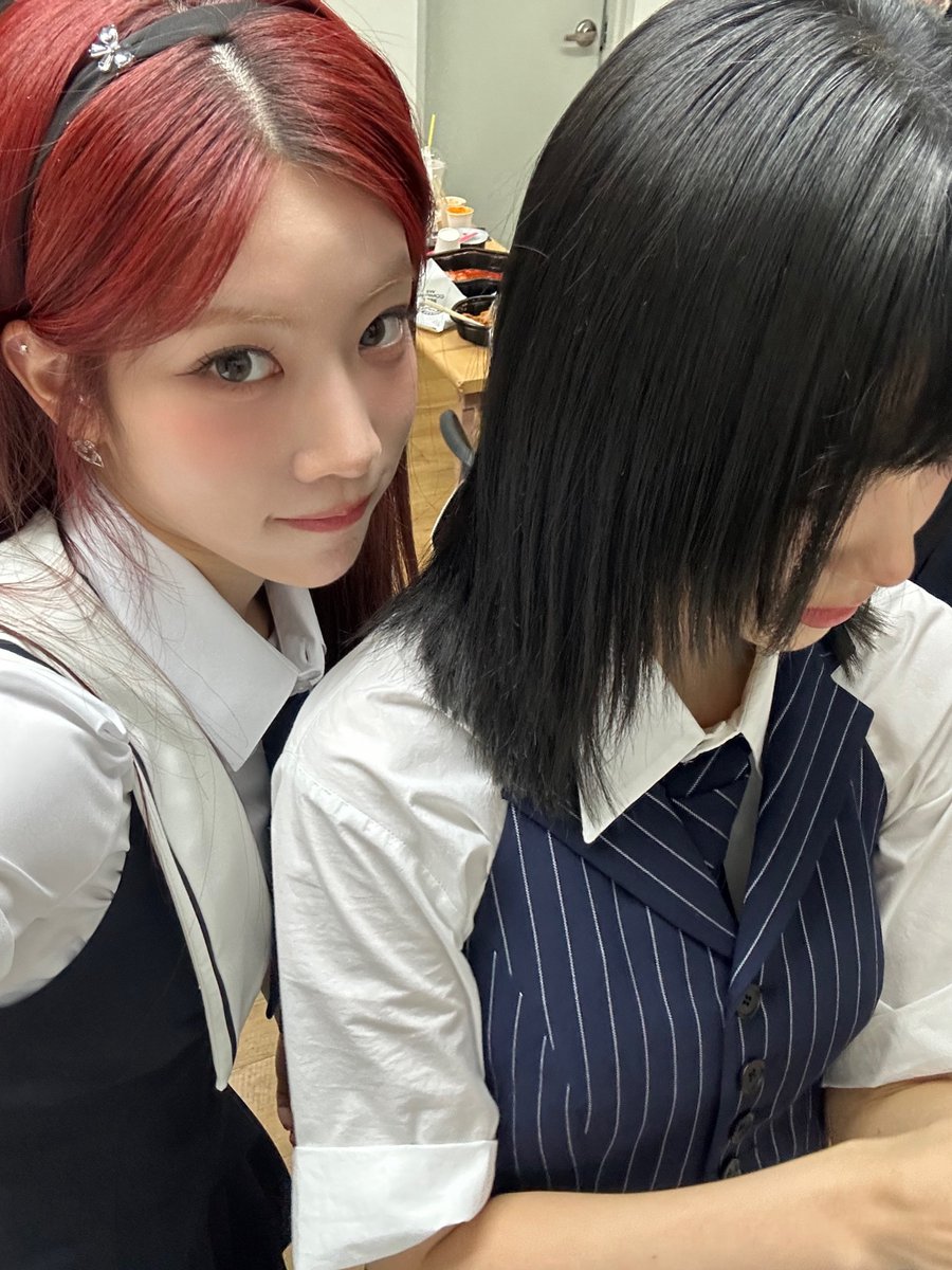 loonasapphirec's tweet photo. https://t.co/HzhjkZB4sa