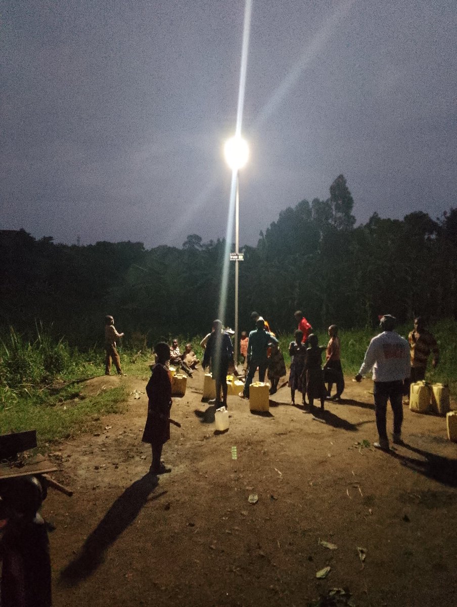 visionactors2's tweet image. Yesterday we successfully installed solar lights on partnership with Luena foundation. Darkness has been chased away. Two bore holes in Kitswamba Town Council were solar powered and this will reduce on the risks women face as the fetch water in the evening hours