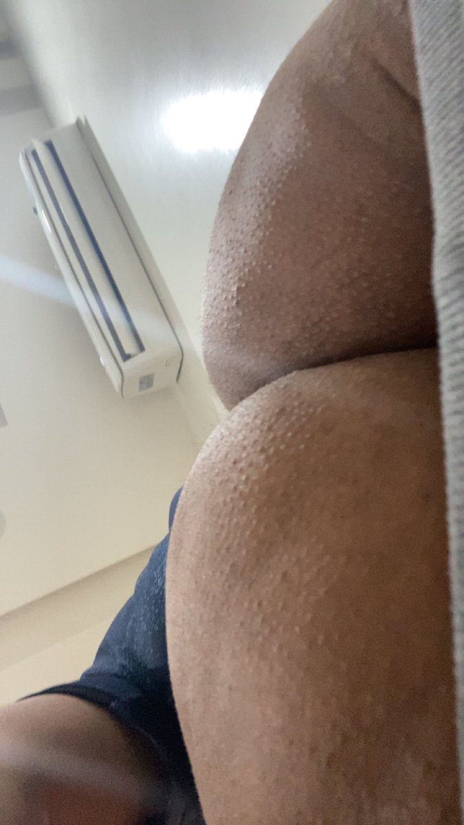 Donboy_18's tweet photo. Horny asf https://t.co/lHfwv6Bl0x