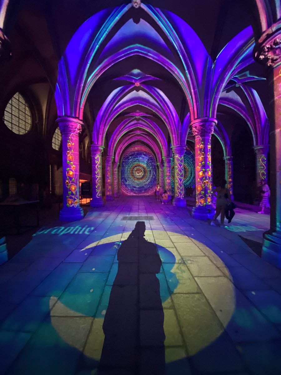 Epoque_Press's tweet image. An amazing visit to Mont Saint-Michel yesterday at sunset, followed Rêve De Lune illuminations in the Abbaye