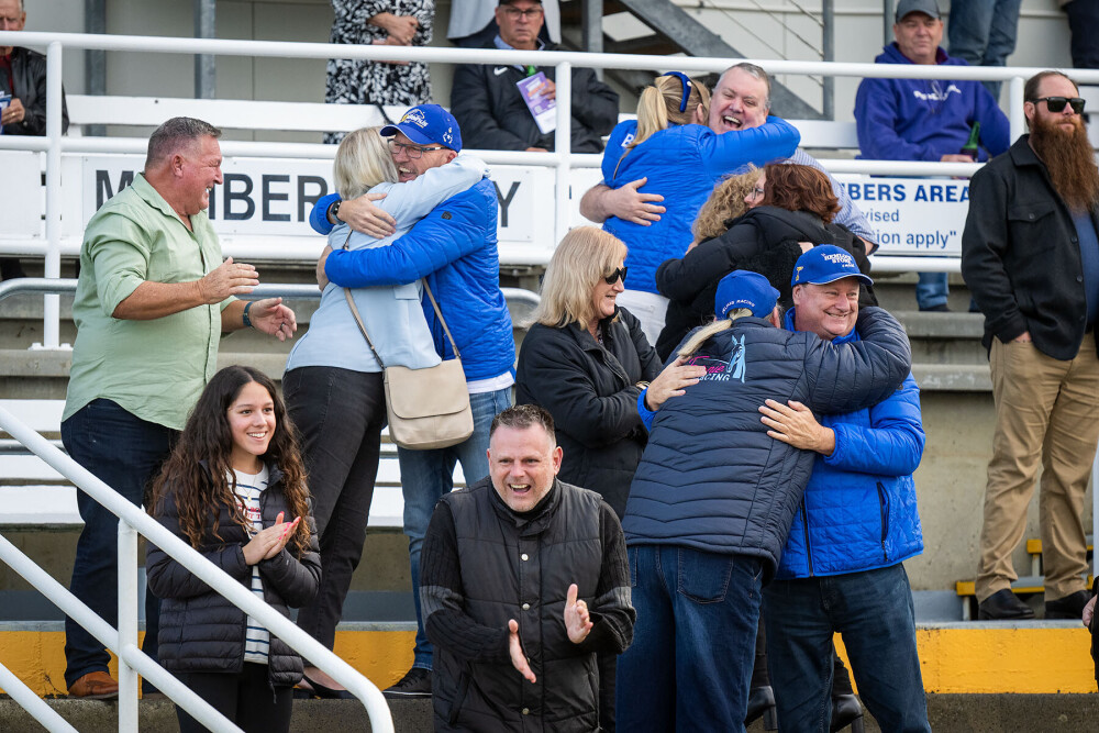Fernie_Racing's tweet photo. It was standing room only in the winner’s circle after Desert Whisper and Lucy Fiore saluted on this Saturday from Bunbury!

Well done to ALL of the Belhus Racing connections! 

#FernieRacing https://t.co/uyqOCs5Gn3