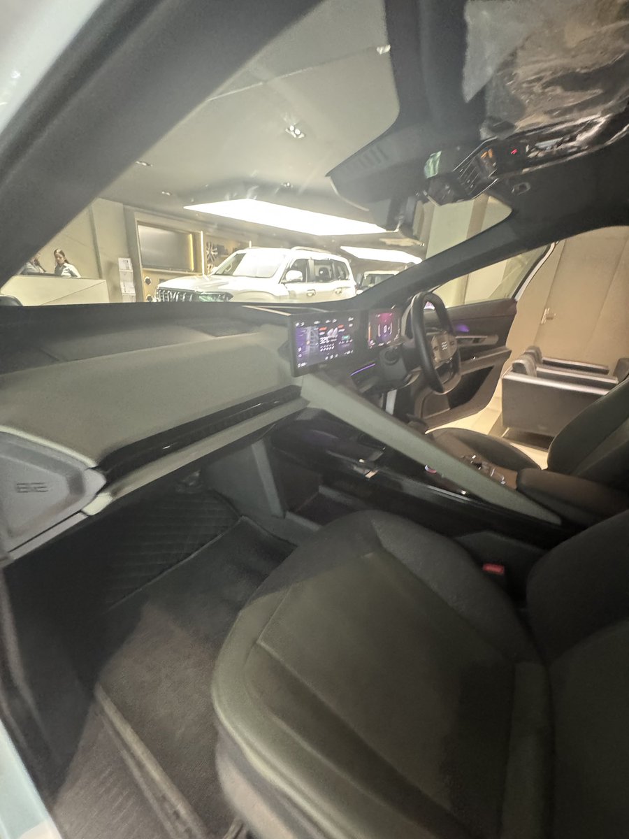 CtrlZSid's tweet image. Day12✅
-Woke up at 8AM
- Was out the whole day for car shopping
- Completed a modelling challenge i took
- A hour gym
- 1 healthy meal
Couldnt post last night so here it is