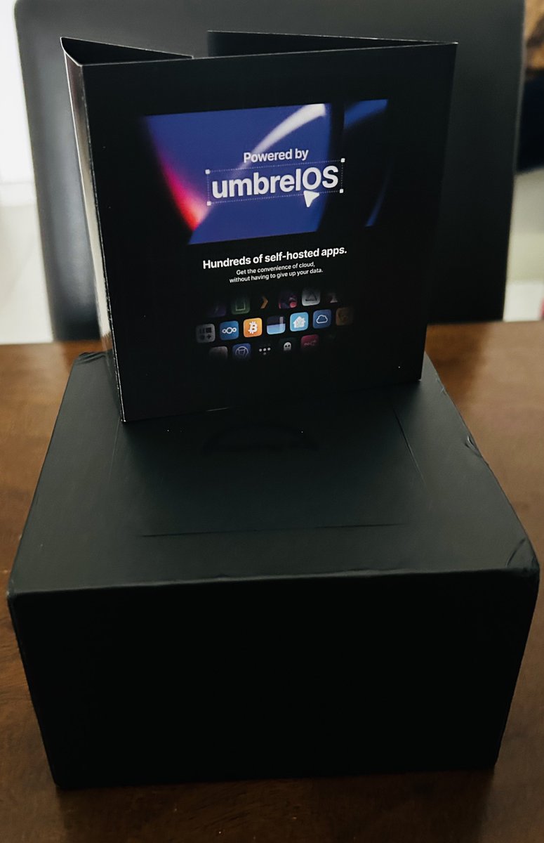 theorangediary's tweet image. Being a while running my own node. 

Hats off to the team @umbrel for making this possible. 
#Bitcoin #umbrel #Bitcoinnode