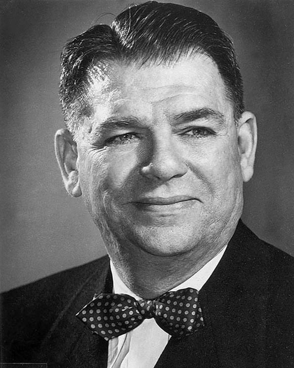 theatrechannel's tweet image. 🎶 Celebrating 130 years of Oscar Hammerstein II! From Oklahoma! to The Sound of Music, his timeless lyrics shaped musical theatre. 💛🎭
#Hammerstein130 #MusicalLegends #TheatreChannel