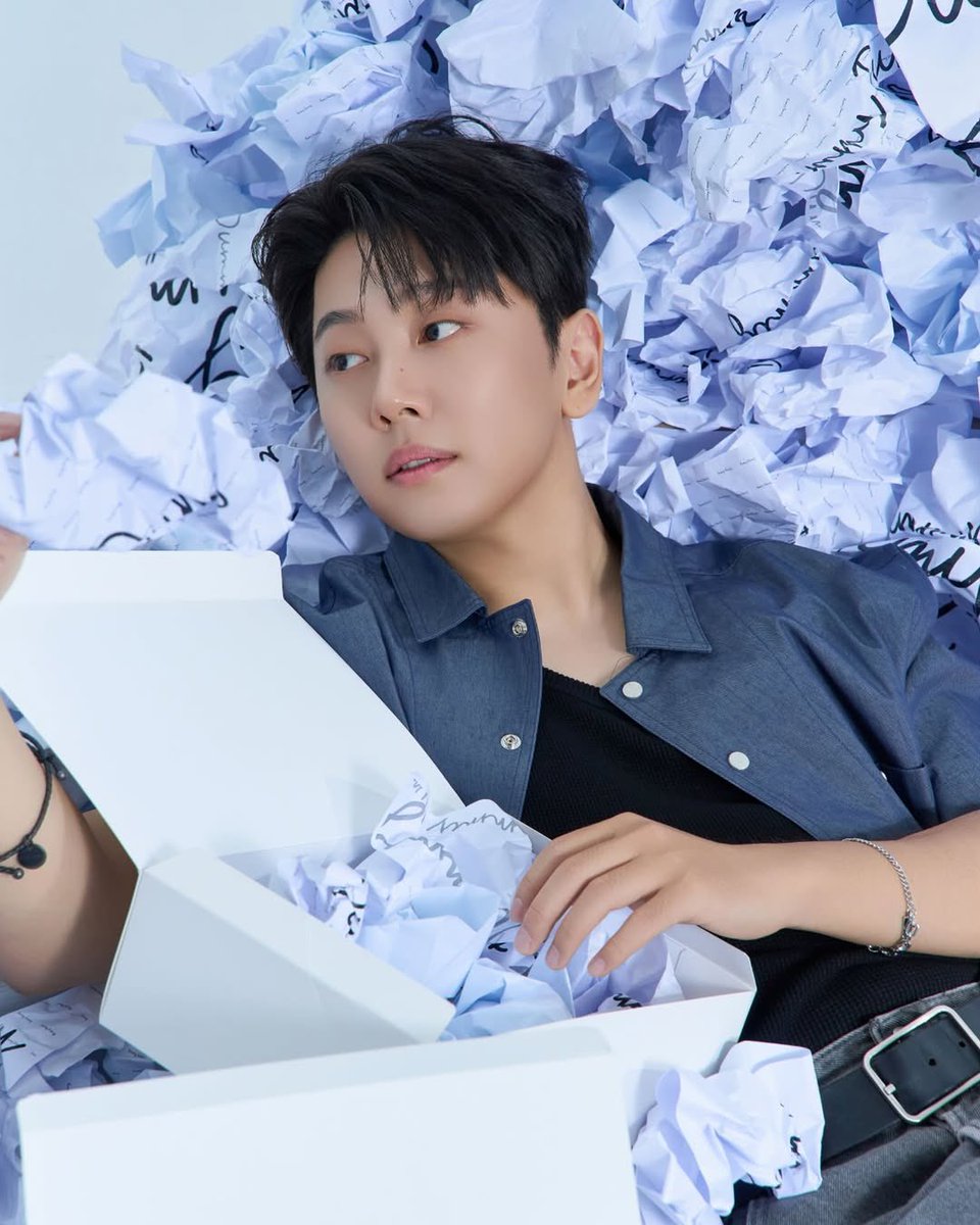 250710 rhombuscompany ▰ 인스타그램

노태현 [산더미(Dummy Dummy)]
Photo Teaser2

#노태현 #ROHTAEHYUN

: rhombuscompany
instagram.com/p/DL6-VHqyz52/…