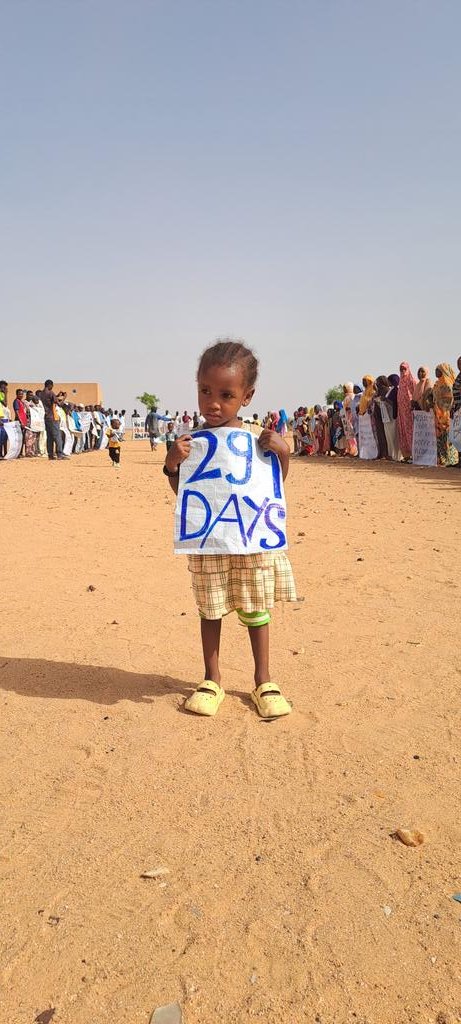 yousef_ism58349's tweet photo. #293days Why the ongoing peaceful protest of refugees in Agadez? @Refugees and @UNHCRNiger You ignore the refugees. They just want a decent life. They want equality and human dignity. The situation is bad. Is it? @EU_Commission And Italy leaves us to die this is What they want https://t.co/jq1CrMJUFL