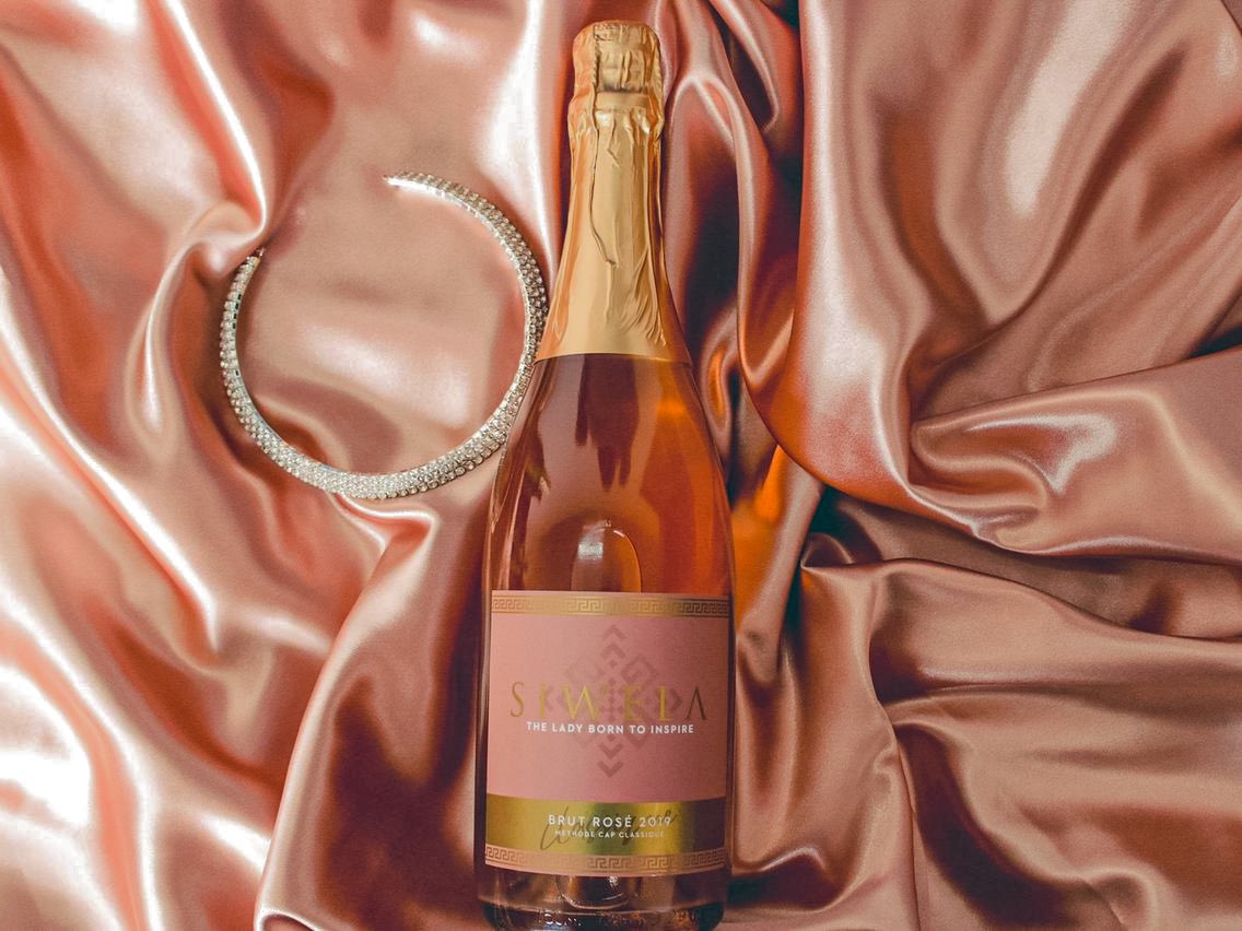 Our Brut Rosé isn’t just a drink — it’s a declaration.
A toast to moments of grace, power, and pure celebration. 🥂
#SiwelaWines #BrutRosé #LuxuryLifestyle #sparklingwine
